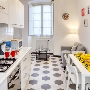 Clarissa House Apartment